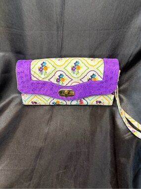 Floral Wristlet Clutch with Vibrant Purple Trim